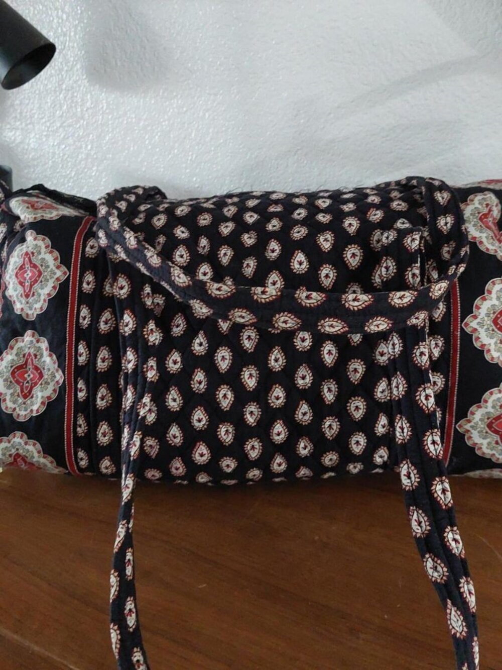 Vera Bradley Classic Black Duffel Bag Quilted Travel Luggage Retired 2002 - Picture 6 of 7